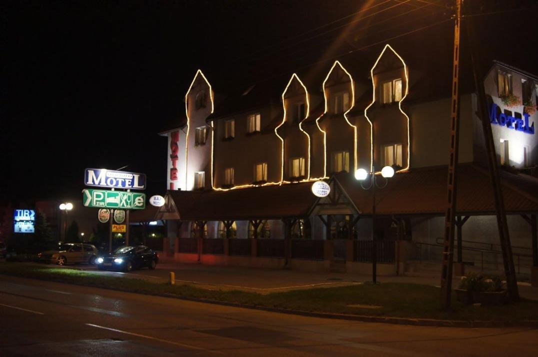 Motel Zacisze Ломжа Экстерьер фото